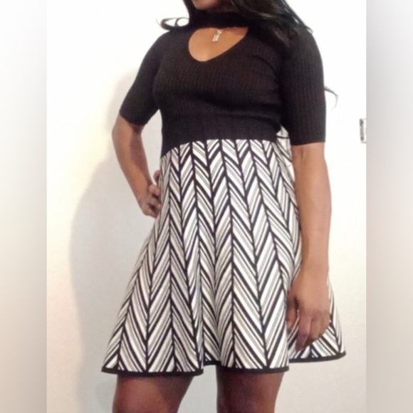 Candie’s Fit & Flare Sweater A Line Dress Size XL Black and White Chevron Fall - Picture 2 of 14